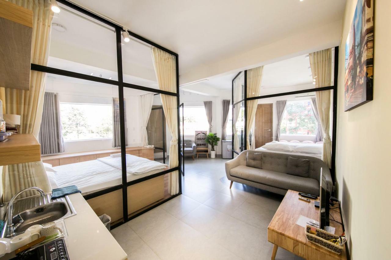 The Wooden - In The Heart Of Ben Thanh Ho Chi Minh City